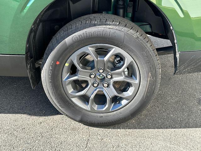 new 2025 Ford Maverick car, priced at $35,025