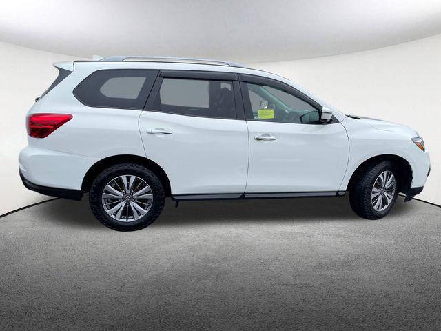 used 2020 Nissan Pathfinder car, priced at $22,977