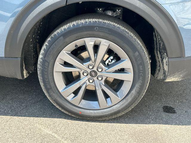 new 2025 Ford Explorer car, priced at $45,147
