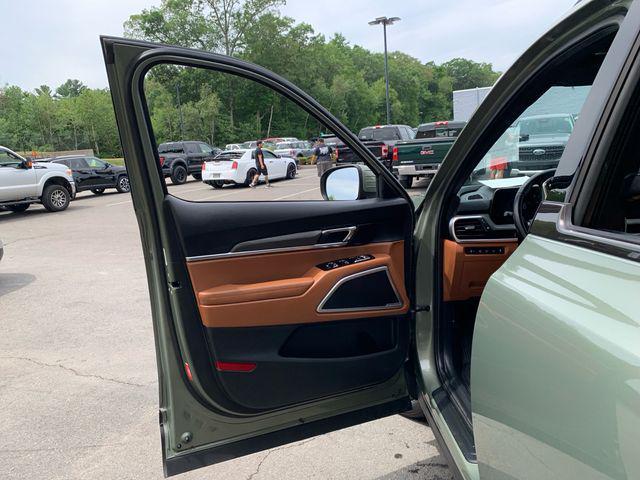 used 2024 Kia Telluride car, priced at $38,477