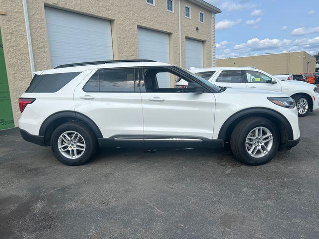 new 2025 Ford Explorer car, priced at $39,871