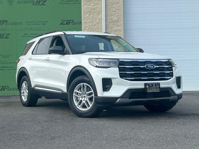 new 2025 Ford Explorer car, priced at $39,871