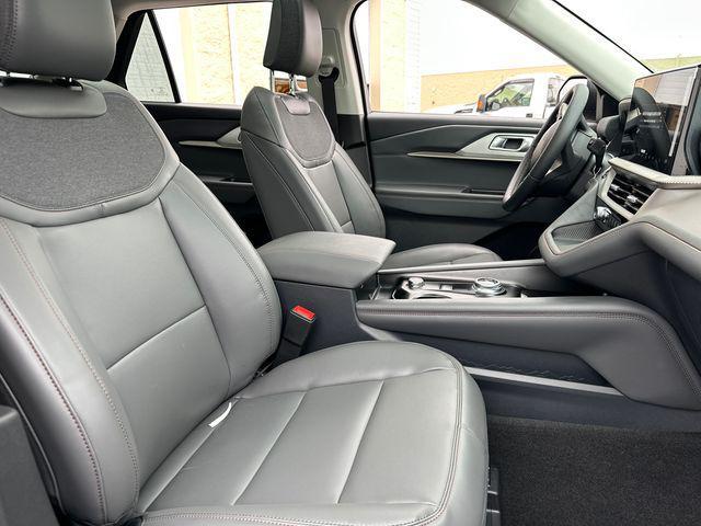 new 2025 Ford Explorer car, priced at $45,840