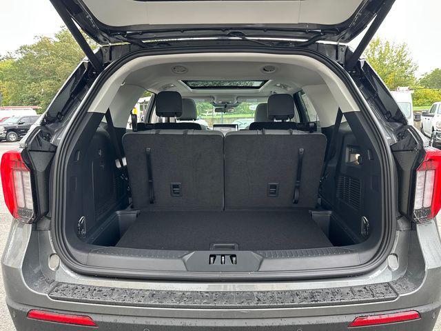 new 2025 Ford Explorer car, priced at $45,840