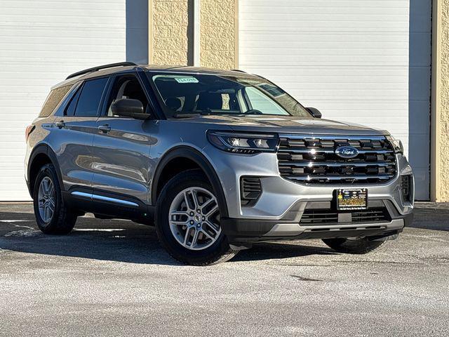 new 2025 Ford Explorer car, priced at $40,493