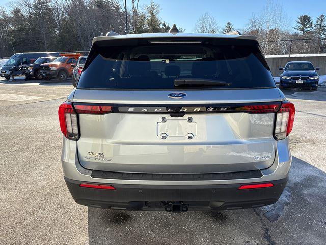 new 2025 Ford Explorer car, priced at $40,493