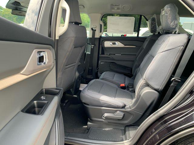 new 2025 Ford Explorer car, priced at $39,760
