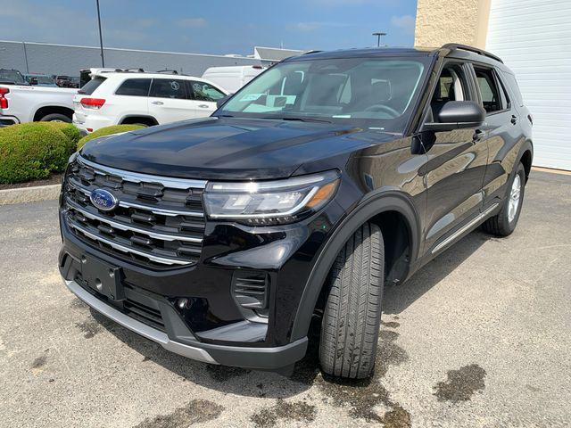 new 2025 Ford Explorer car, priced at $39,760