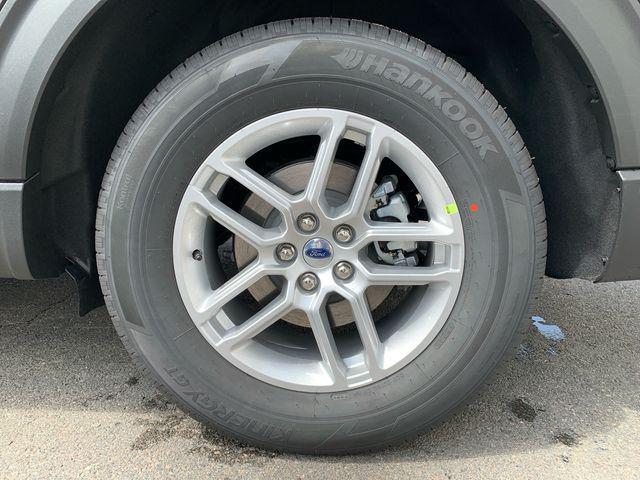 new 2025 Ford Explorer car, priced at $39,760