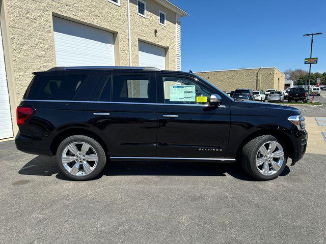 new 2024 Ford Expedition car, priced at $75,839