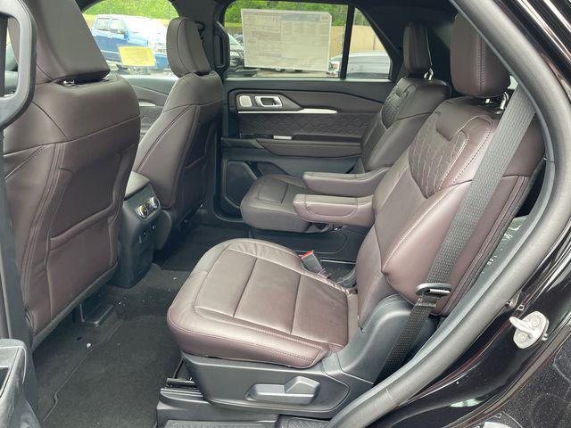 new 2025 Ford Explorer car, priced at $55,998