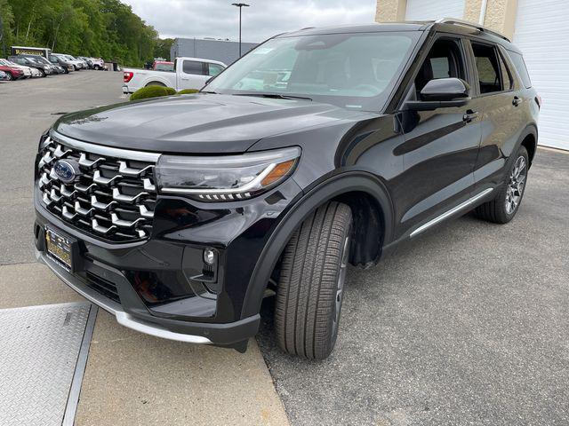 new 2025 Ford Explorer car, priced at $55,998
