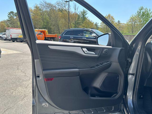used 2023 Ford Escape car, priced at $25,347