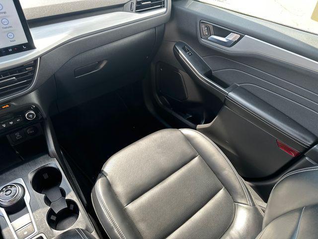 used 2023 Ford Escape car, priced at $25,347