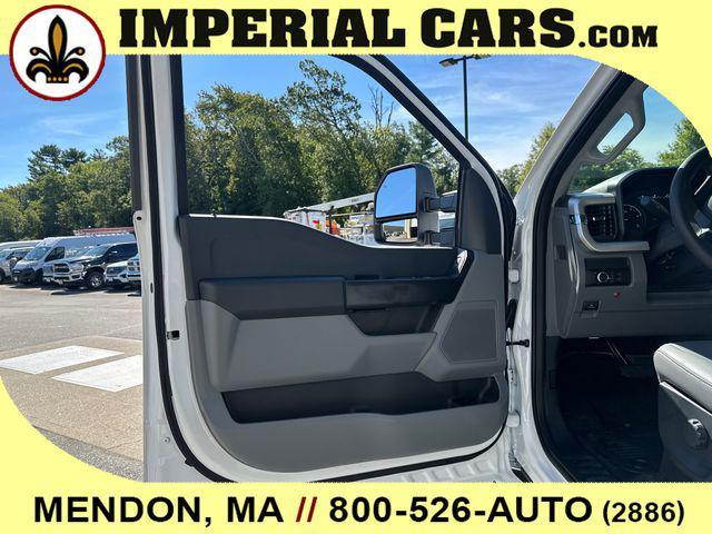 new 2025 Ford F-450 car, priced at $95,234