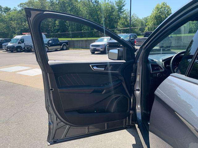 used 2022 Ford Edge car, priced at $30,347