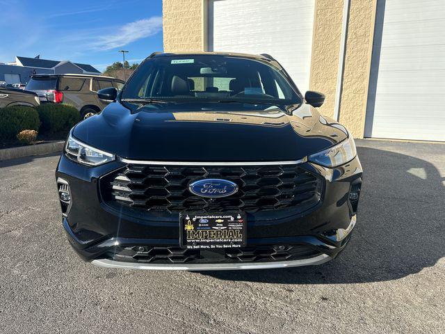 new 2025 Ford Escape car, priced at $40,066