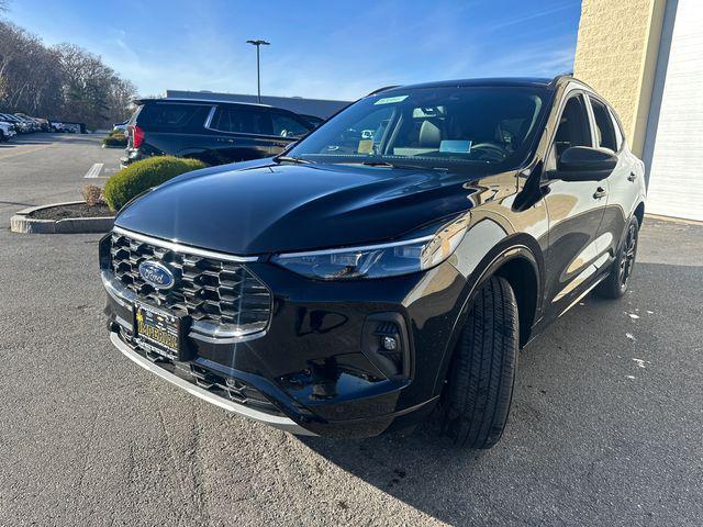 new 2025 Ford Escape car, priced at $40,066