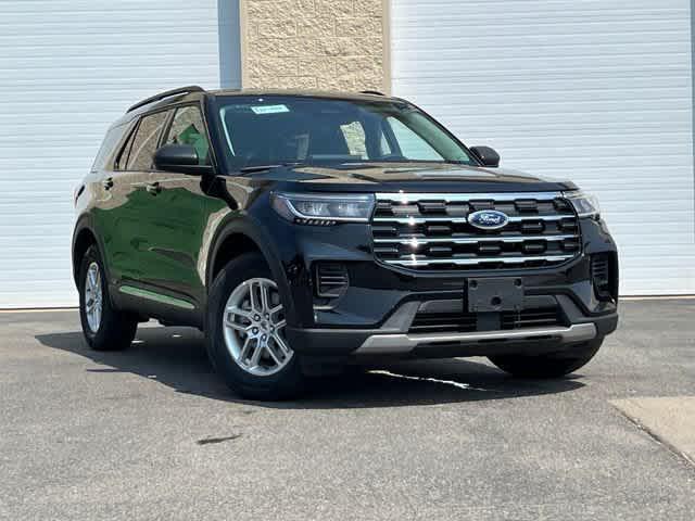 new 2025 Ford Explorer car, priced at $38,882