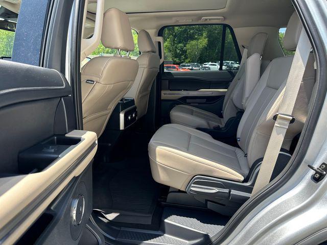 used 2024 Ford Expedition car, priced at $59,647