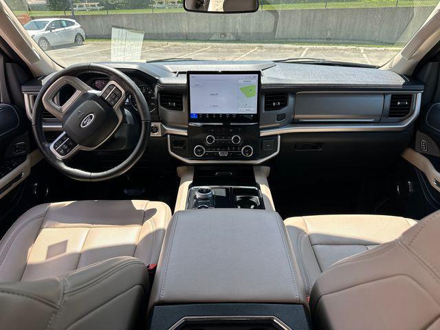 used 2024 Ford Expedition car, priced at $59,647