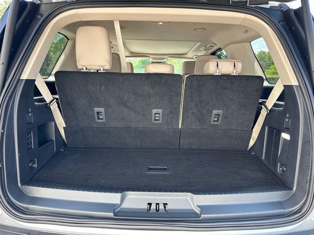 used 2024 Ford Expedition car, priced at $59,647