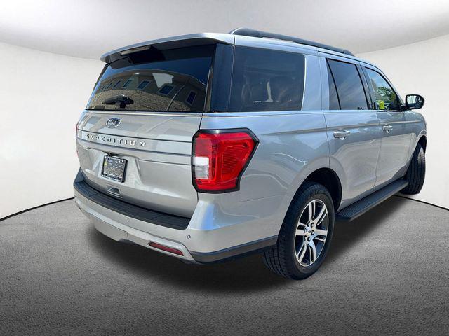 used 2024 Ford Expedition car, priced at $59,647