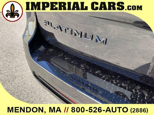 new 2025 Ford Expedition car, priced at $81,961