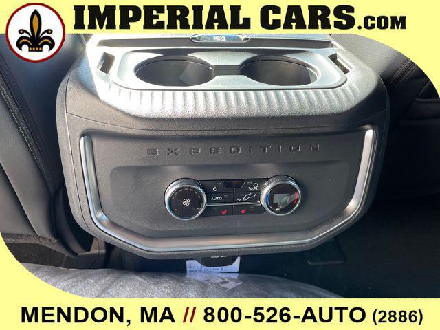 new 2025 Ford Expedition car, priced at $81,961