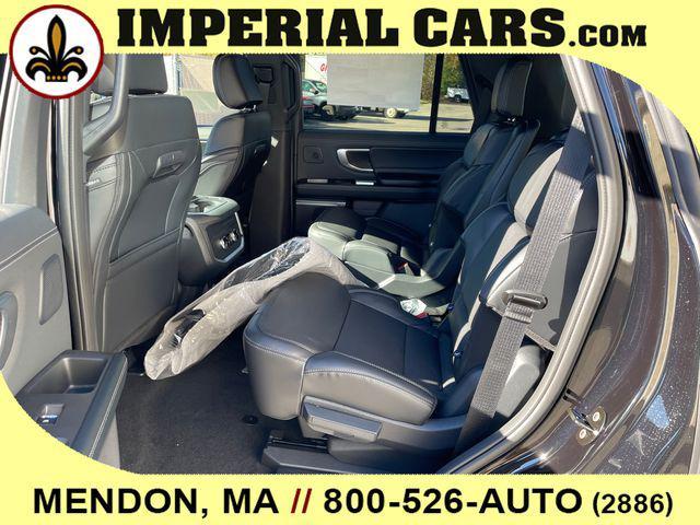 new 2025 Ford Expedition car, priced at $81,961