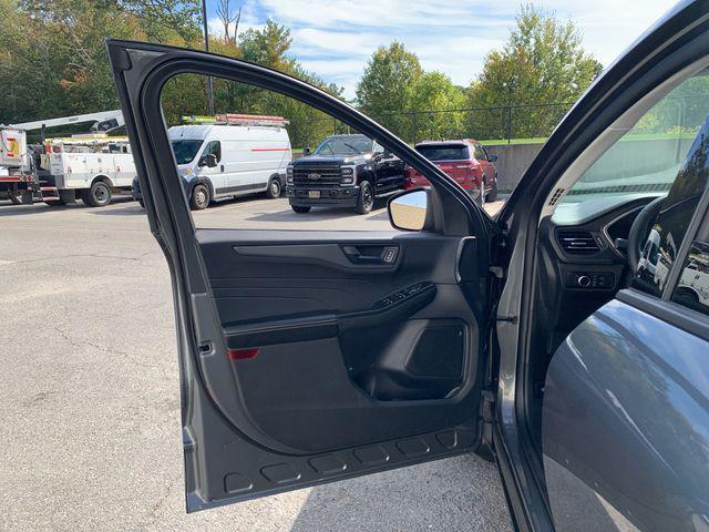 used 2025 Ford Escape car, priced at $28,977