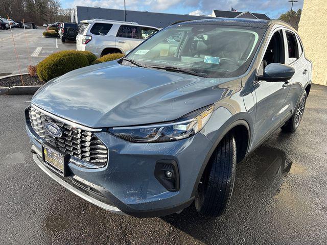 new 2025 Ford Escape car, priced at $43,778