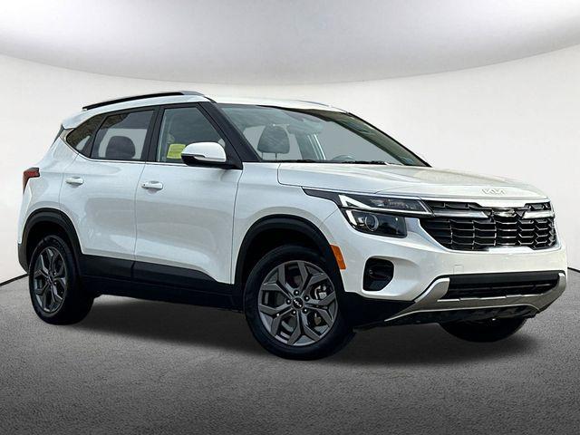 used 2024 Kia Seltos car, priced at $25,647