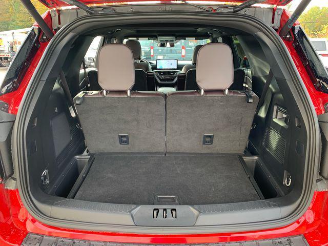 used 2025 Ford Explorer car, priced at $51,647
