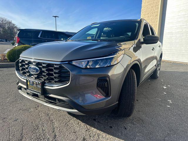 new 2025 Ford Escape car, priced at $31,565