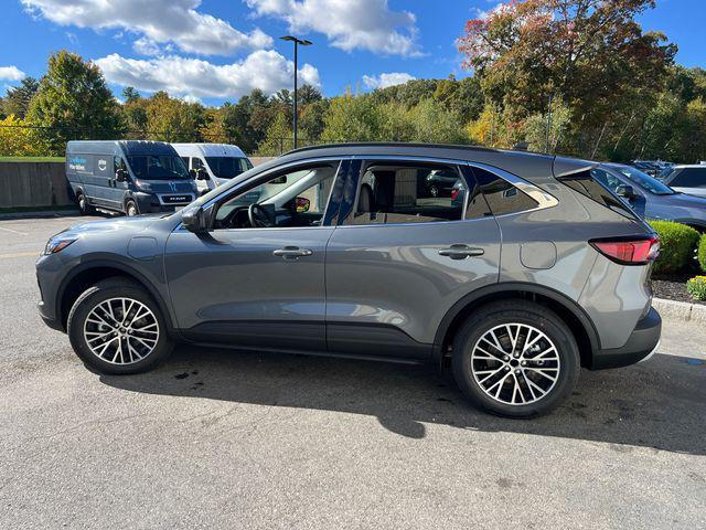 new 2025 Ford Escape car, priced at $44,333