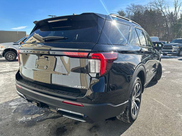 new 2025 Ford Explorer car, priced at $46,693