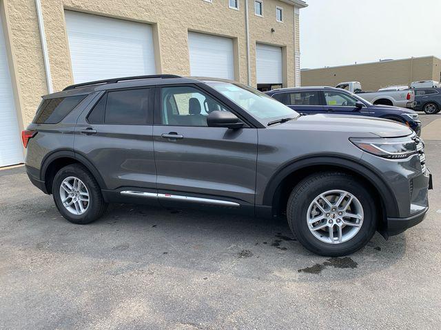 new 2025 Ford Explorer car, priced at $39,879