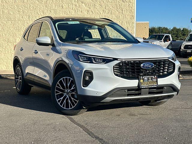 new 2025 Ford Escape car, priced at $44,333