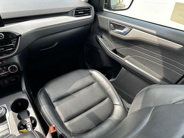 used 2022 Ford Escape car, priced at $25,647