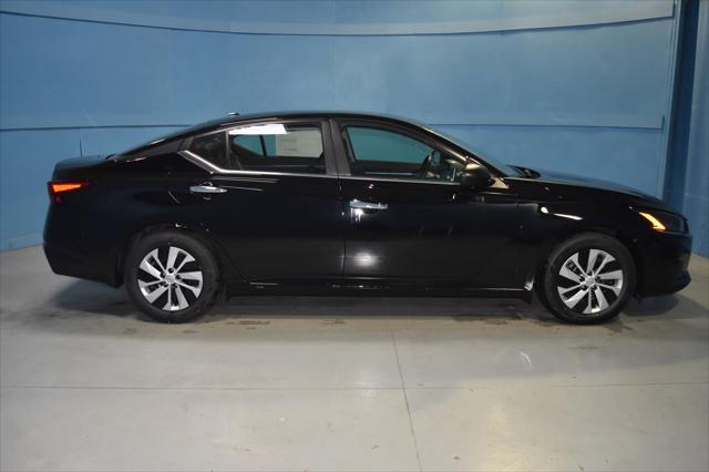 new 2025 Nissan Altima car, priced at $26,079