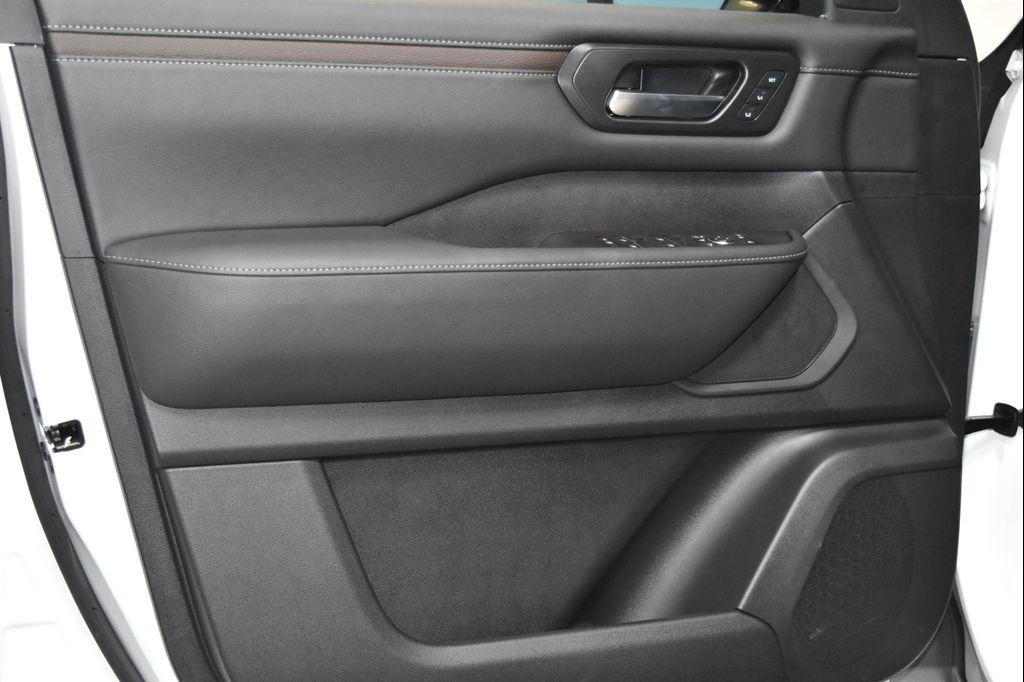 new 2025 Nissan Armada car, priced at $66,810
