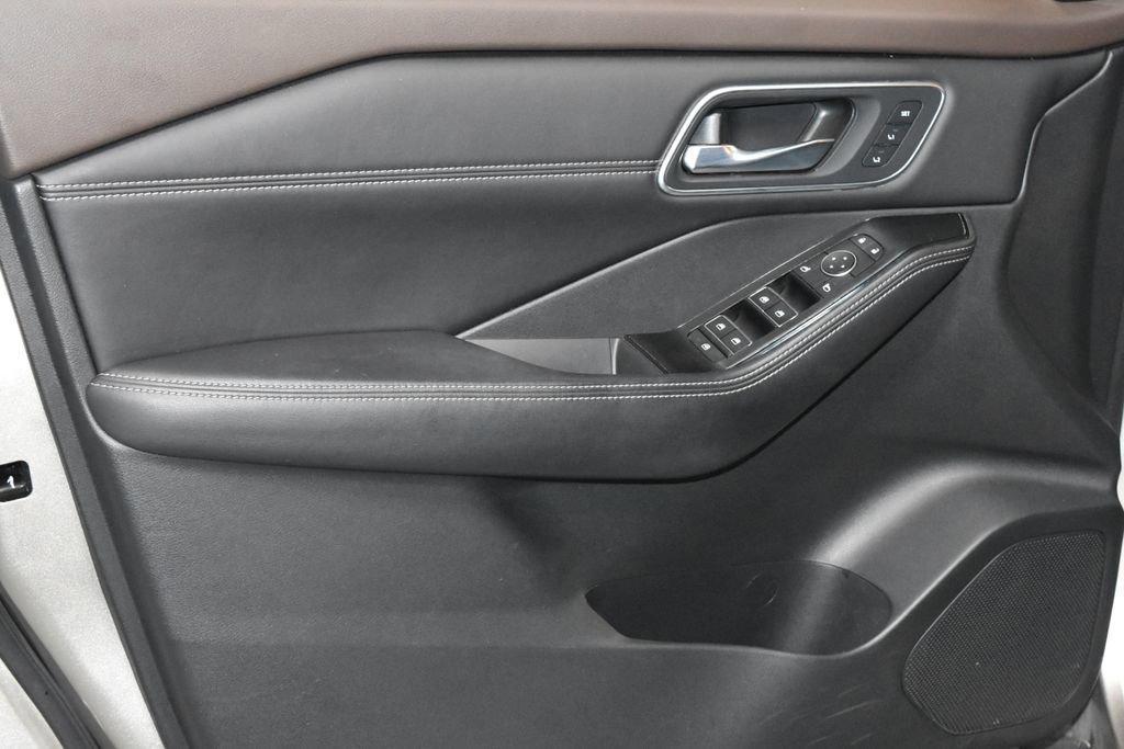 used 2021 Nissan Rogue car, priced at $26,990