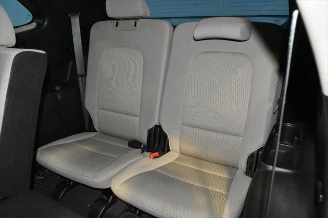used 2017 Hyundai Santa Fe car, priced at $9,990