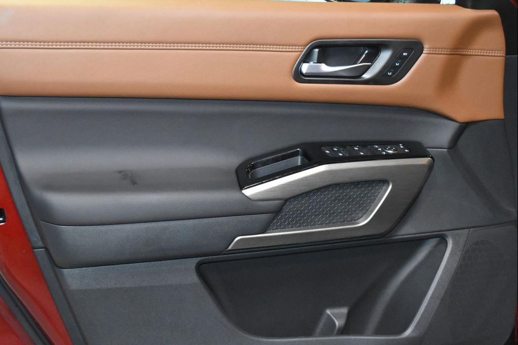 new 2025 Nissan Pathfinder car, priced at $45,819