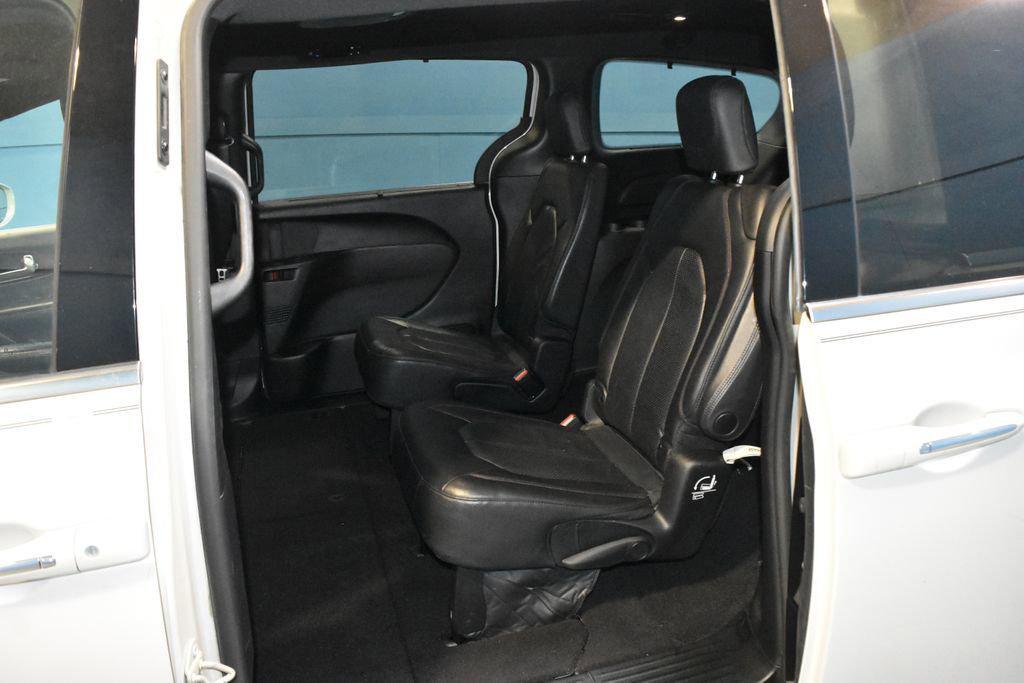 used 2020 Chrysler Pacifica car, priced at $15,990