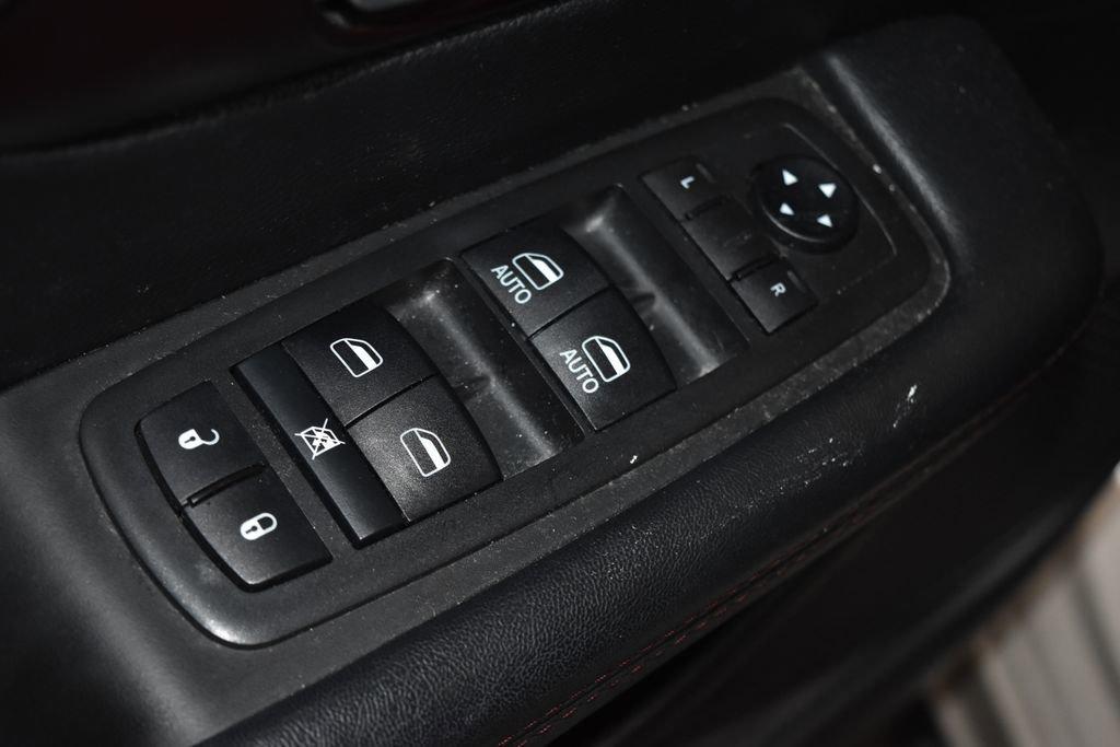 used 2020 Chrysler Pacifica car, priced at $15,990