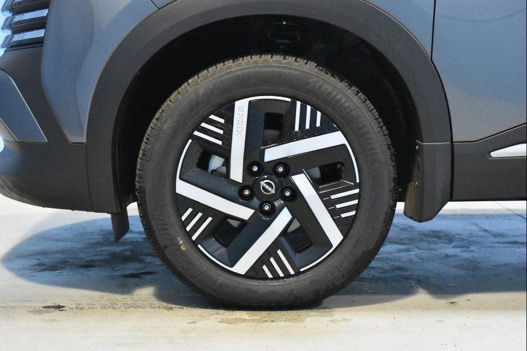 new 2025 Nissan Kicks car, priced at $24,594