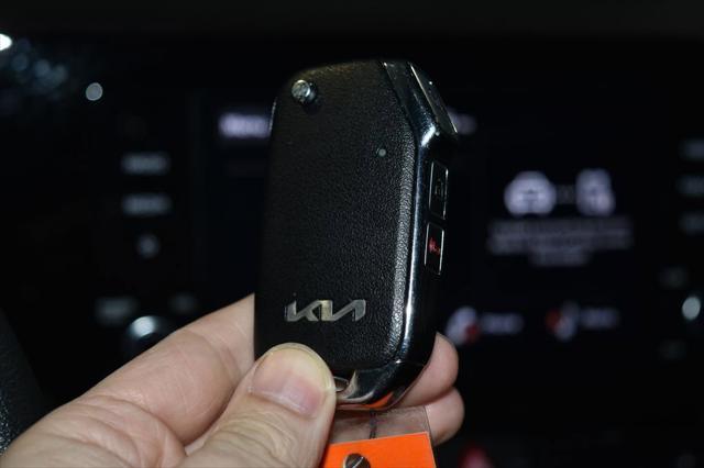 used 2023 Kia Sportage Hybrid car, priced at $28,990