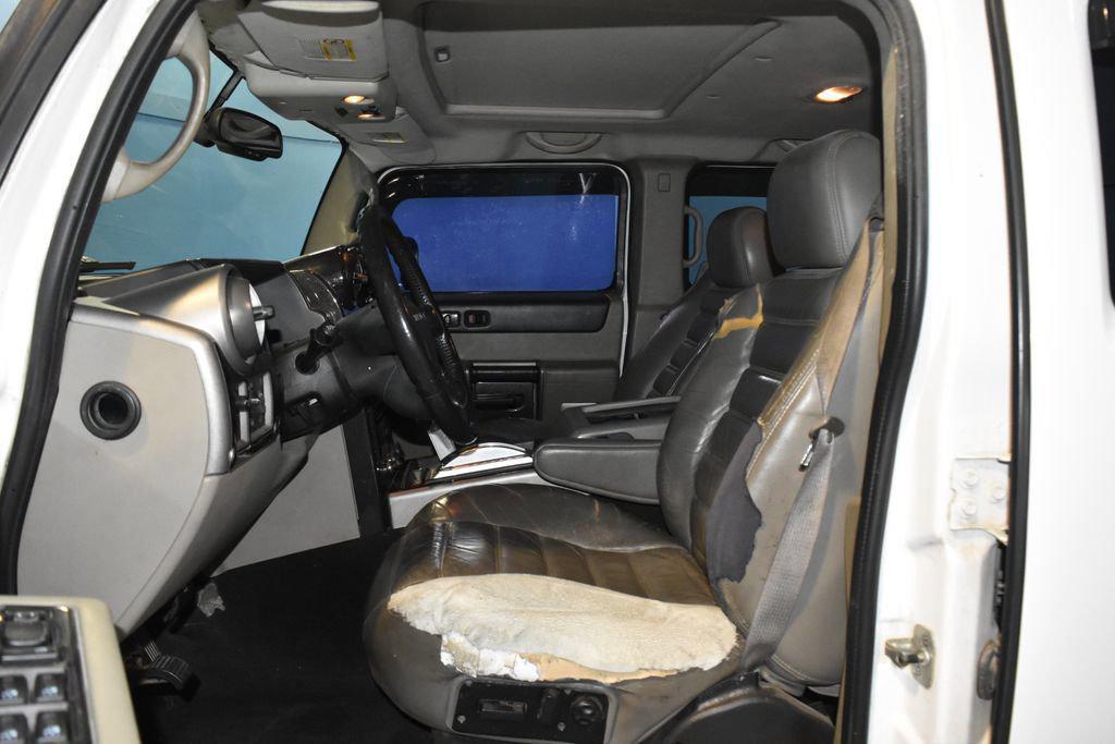 used 2003 Hummer H2 car, priced at $13,990